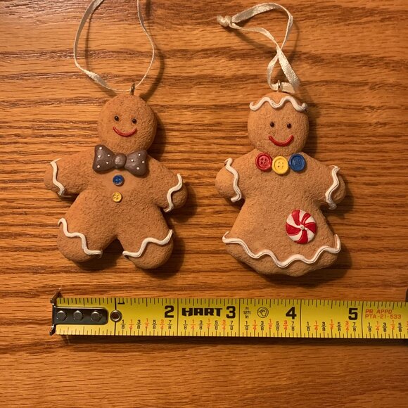 SET OF 2 GINGERBREAD FIGURES, MALE AND FEMALE, CHRISTMAS ORNAMENTS - Picture 3 of 4